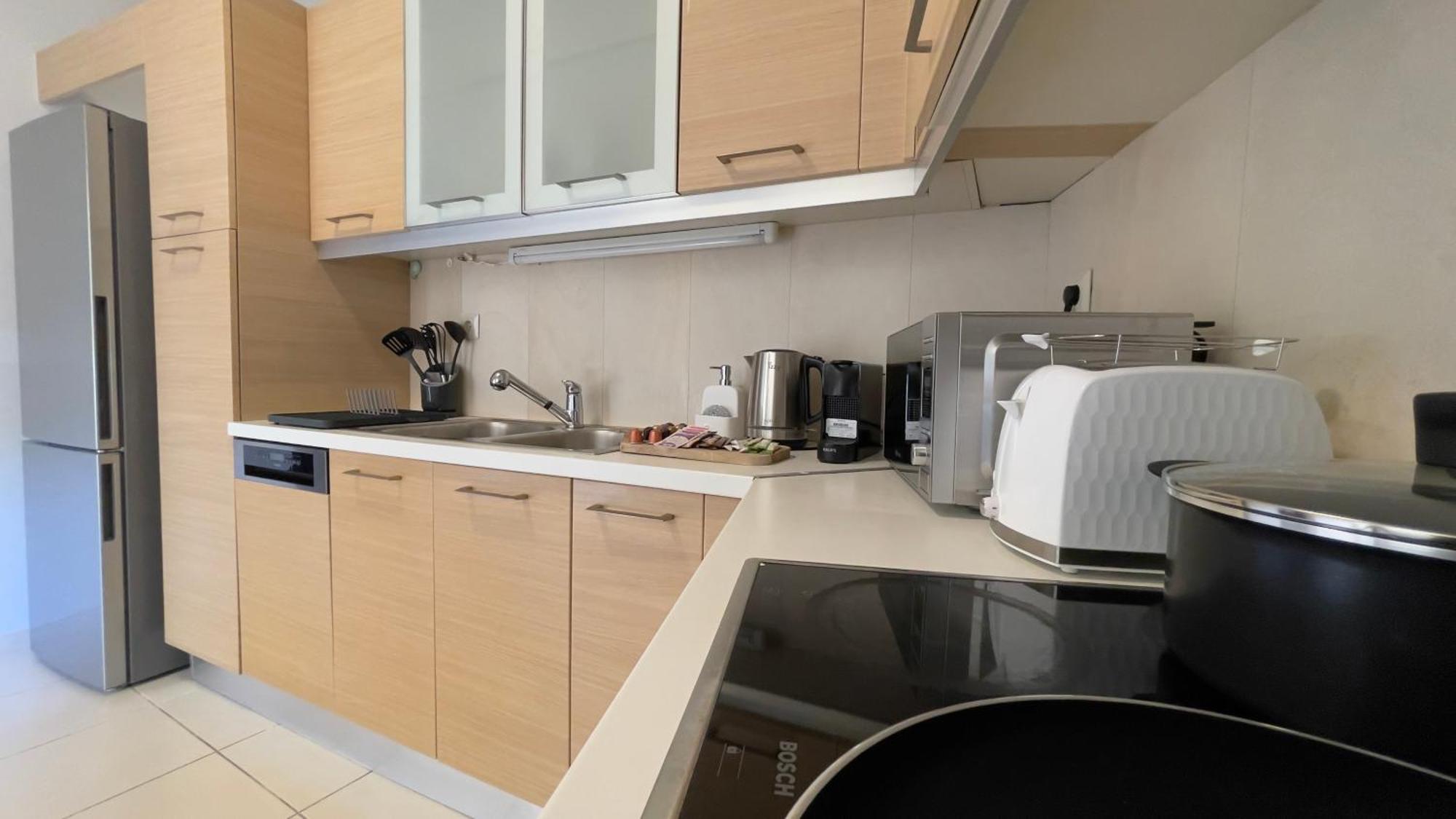 이라클리온 Nh Urban Living In Nea Alikarnassos 아파트 외부 사진